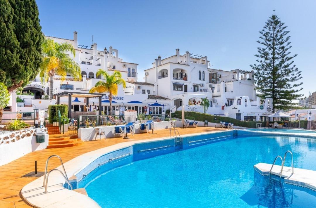 Maika Benalsun Pueblo Evita Apartamento